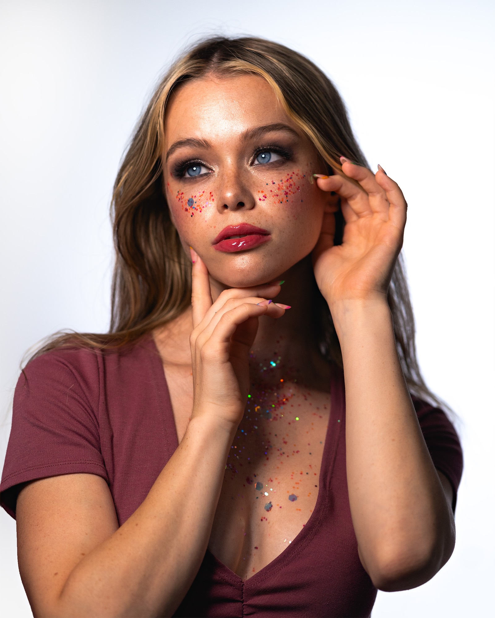 Nicole — 18